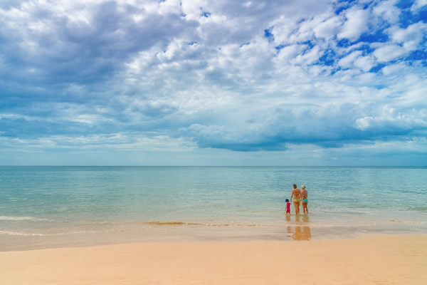 Famille à la plage