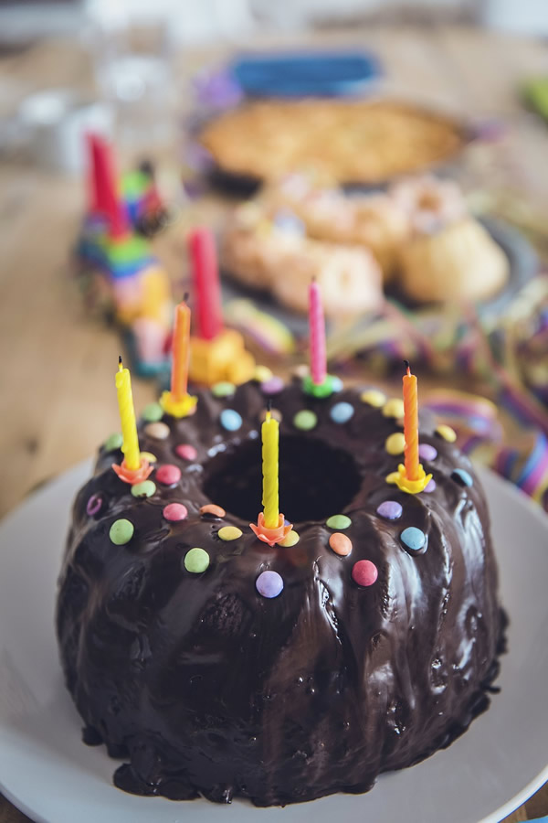 Gâteau d'anniversaire au chocolat