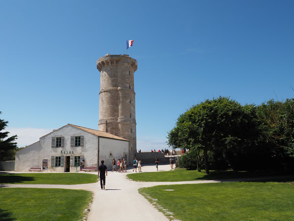 Balade au phare des Baleines